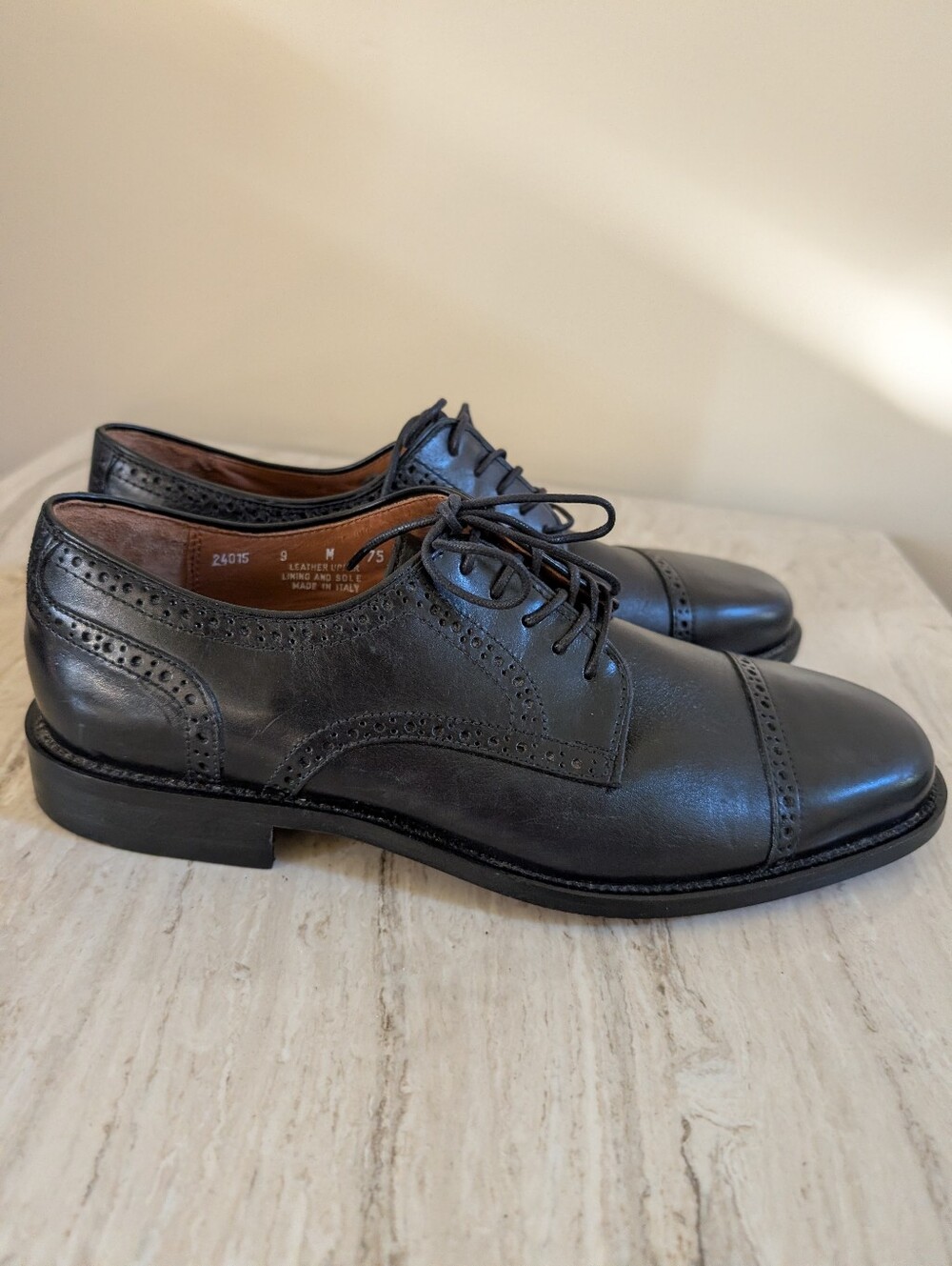 BOSTONIAN Black Leather Cap Toe Dress Shoes Men's 9 D Italy